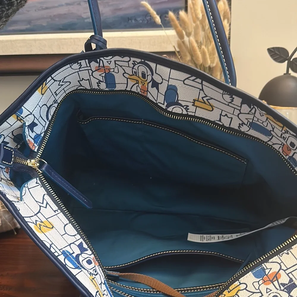 Dooney & Bourke women’s Donald Duck Disney Parks Bag